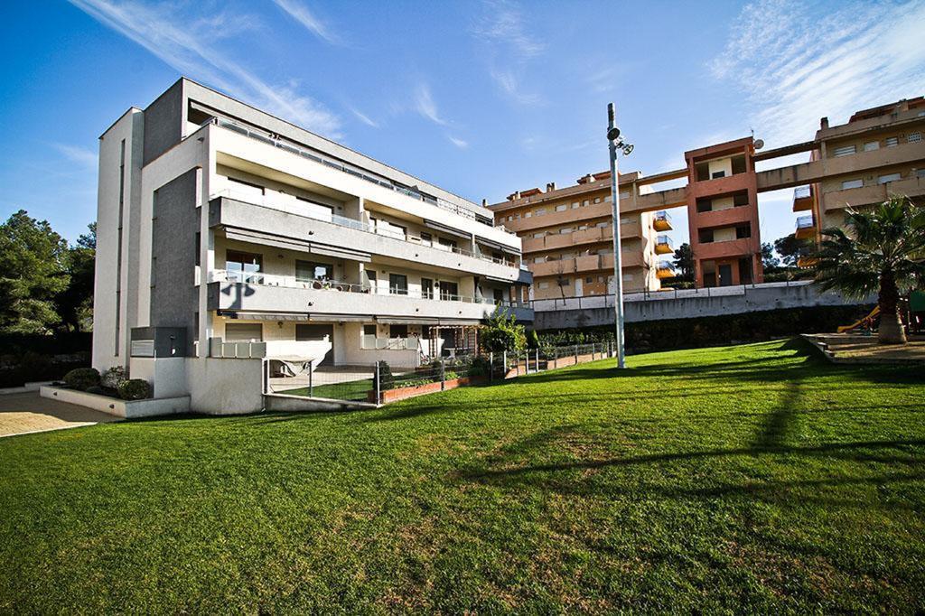 J Tramuntana Planet Costa Dorada Apartment Salou Exterior photo